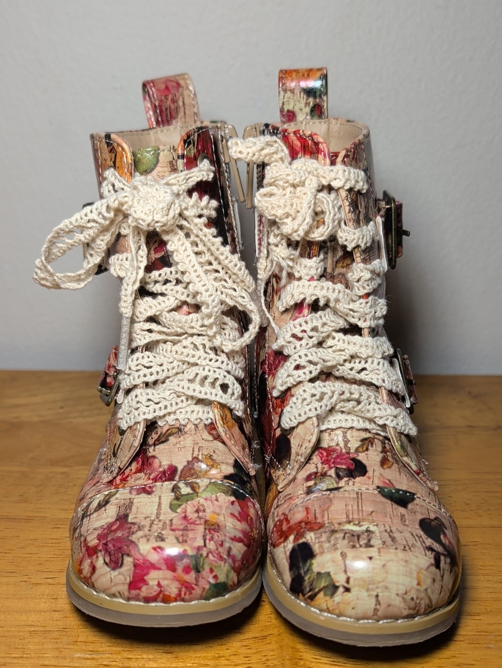 Pipperdoodles Pink Floral Combat Boots with Crochet Laces Toddler Girls Size 8 - Picture 2 of 7